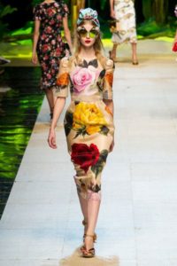 Дольче Габбана весна-лето 2017, платье с розами