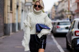 С чем носить белый свитер женщине – 20 фото модных образов 2022-2023